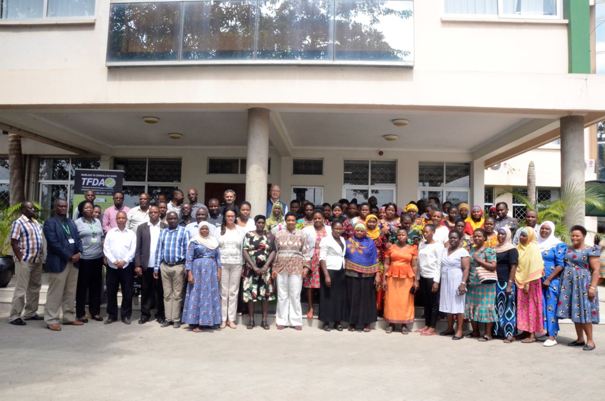 Training on vaccine safety monitoring for HPV vaccine safety surveillance, Dar Es Salaam, Tanzania. Photo: PROFORMA